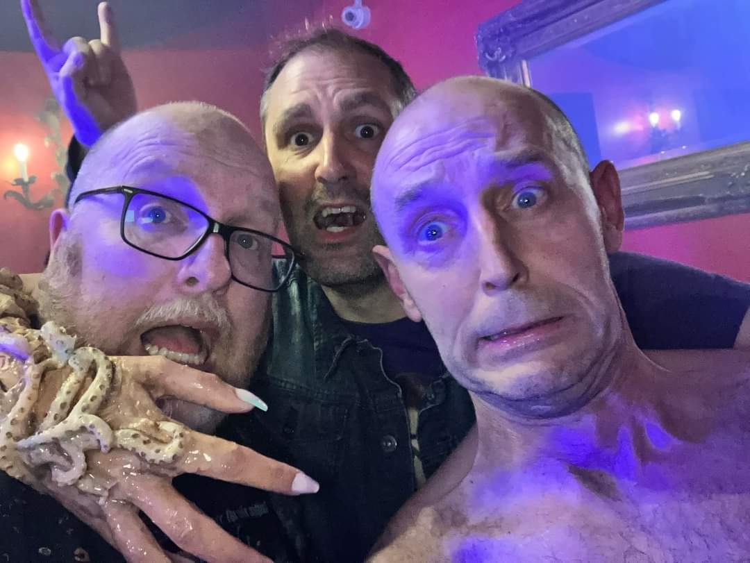 Nathan Head doubling as The Mogern's forearm in the original ending